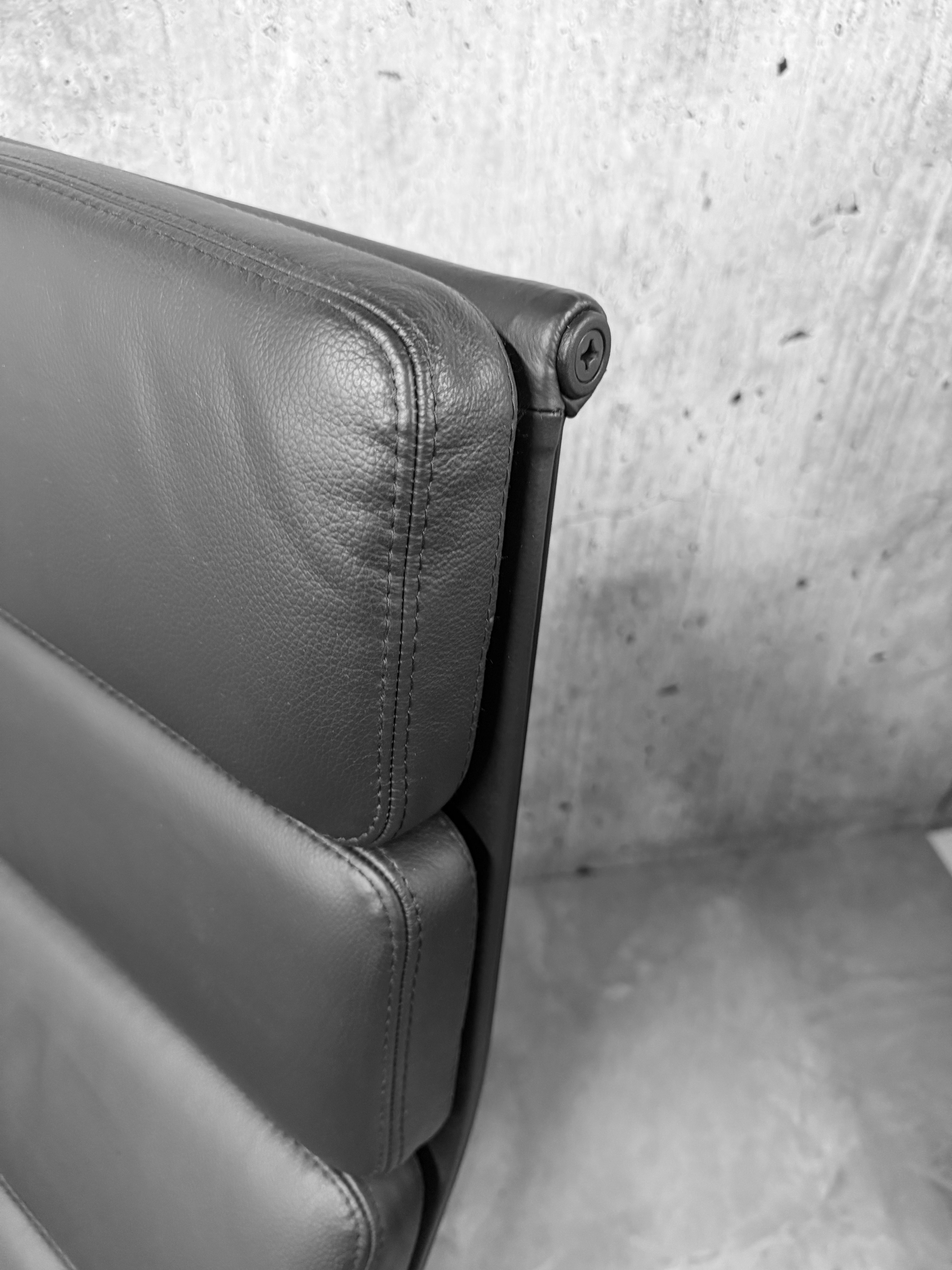 Vitra Eames EA222 Lounge Chair Black Leather 2025 New Condition