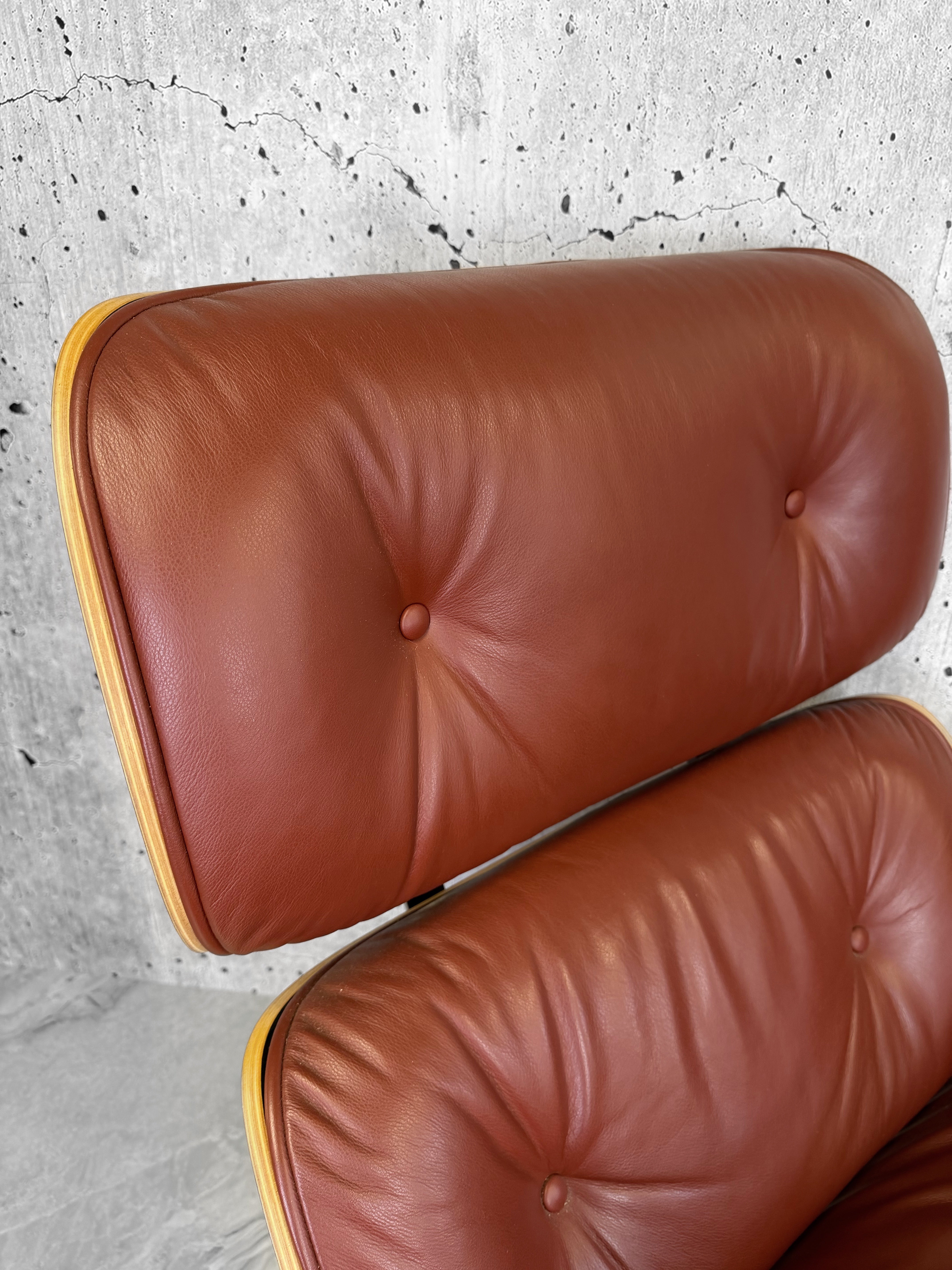 Vitra Eames 670 Lounge Chair Santos Palisinder Brandy Preloved