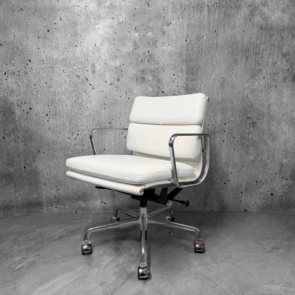 Herman Miller Eames USA EA435 Softpad Office Chair Refurbished