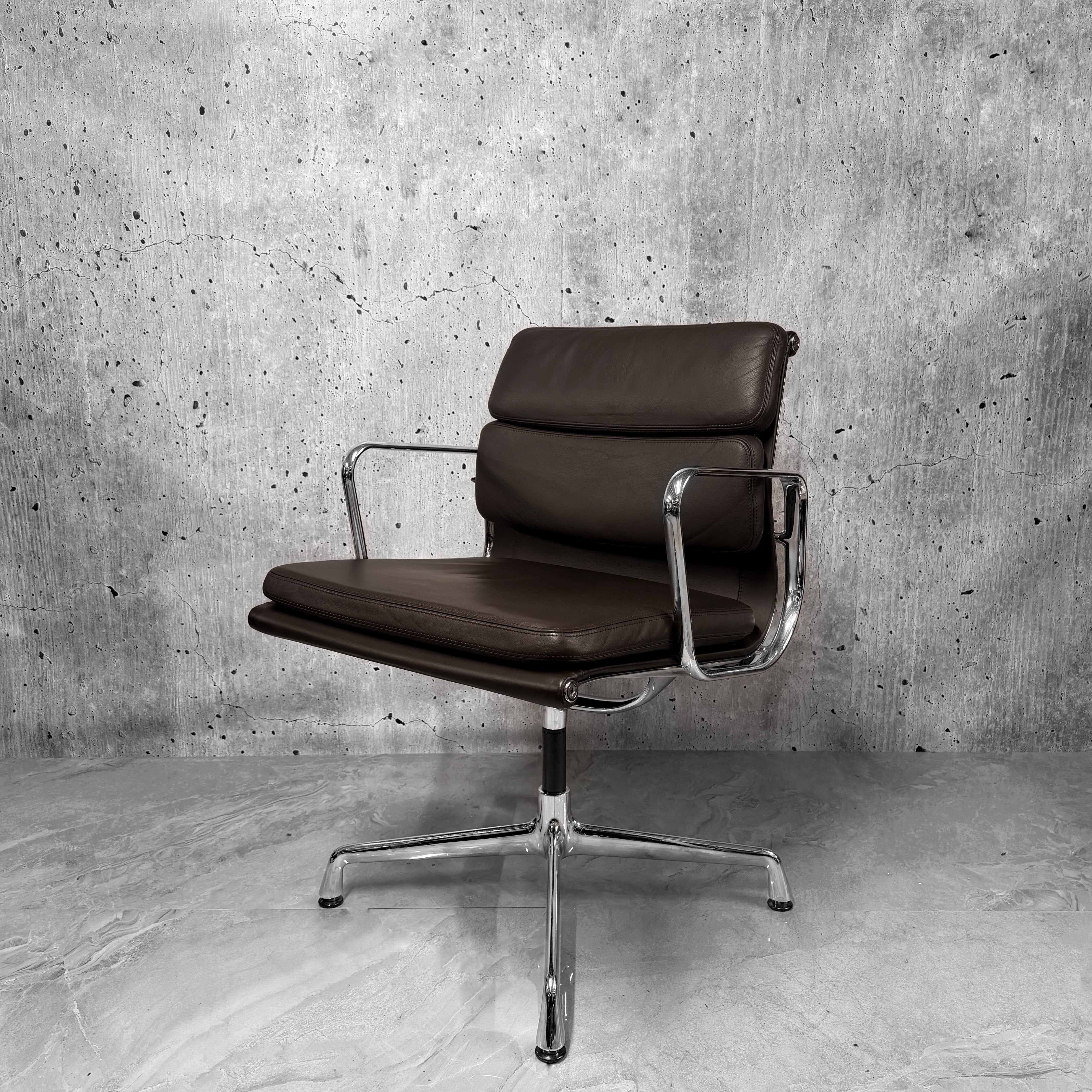 Vitra Eames EA208 Leather Softpad Lowback Office Chair Refurbished