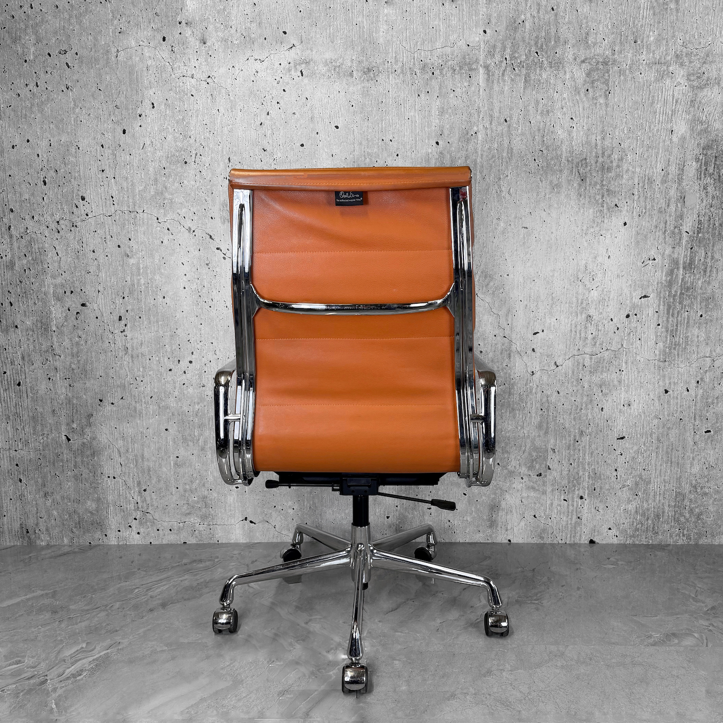 Tan_Leather_Vitra_Eames_EA219_Chrome_Office_Chair