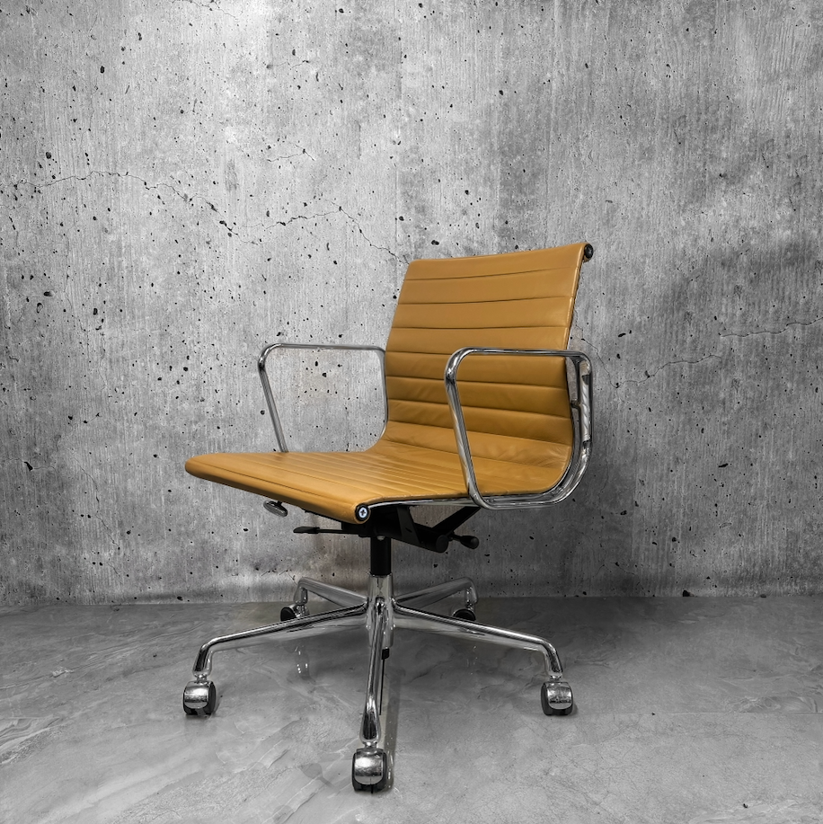Vitra Eames EA117 Leather Ribbed Lowback Office Chair Refurbished Tan