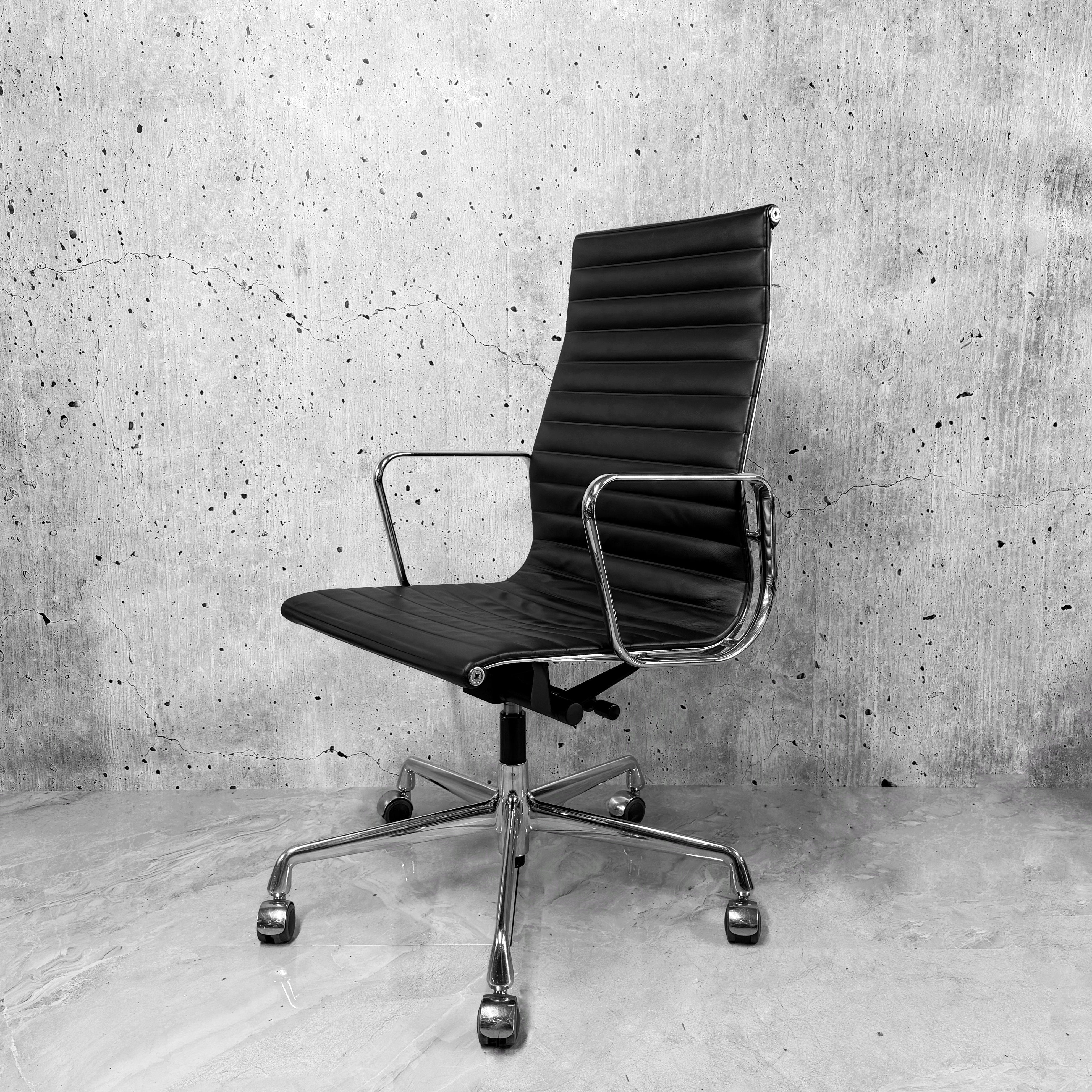 Vitra Eames EA119 Leather Ribbed Highback Office Chair Refurbished black