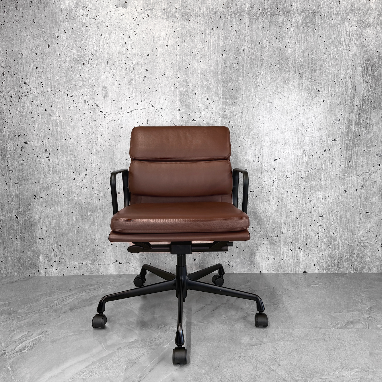 Vitra Eames EA217 Brown Leather Softpad Black Frame