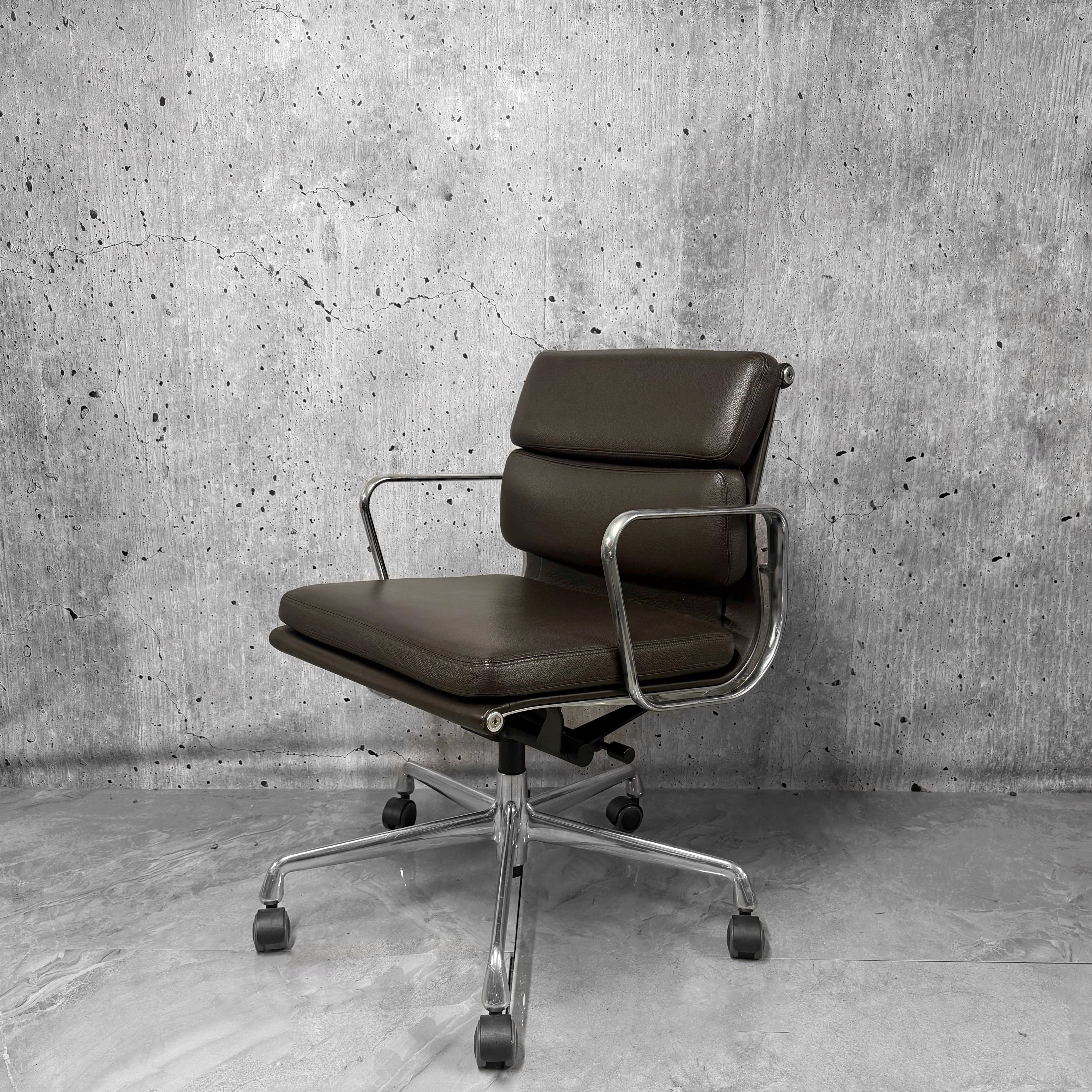 Vitra Eames EA217 Leather Softpad Lowback Office Chair Refurbished Chocolate Brown