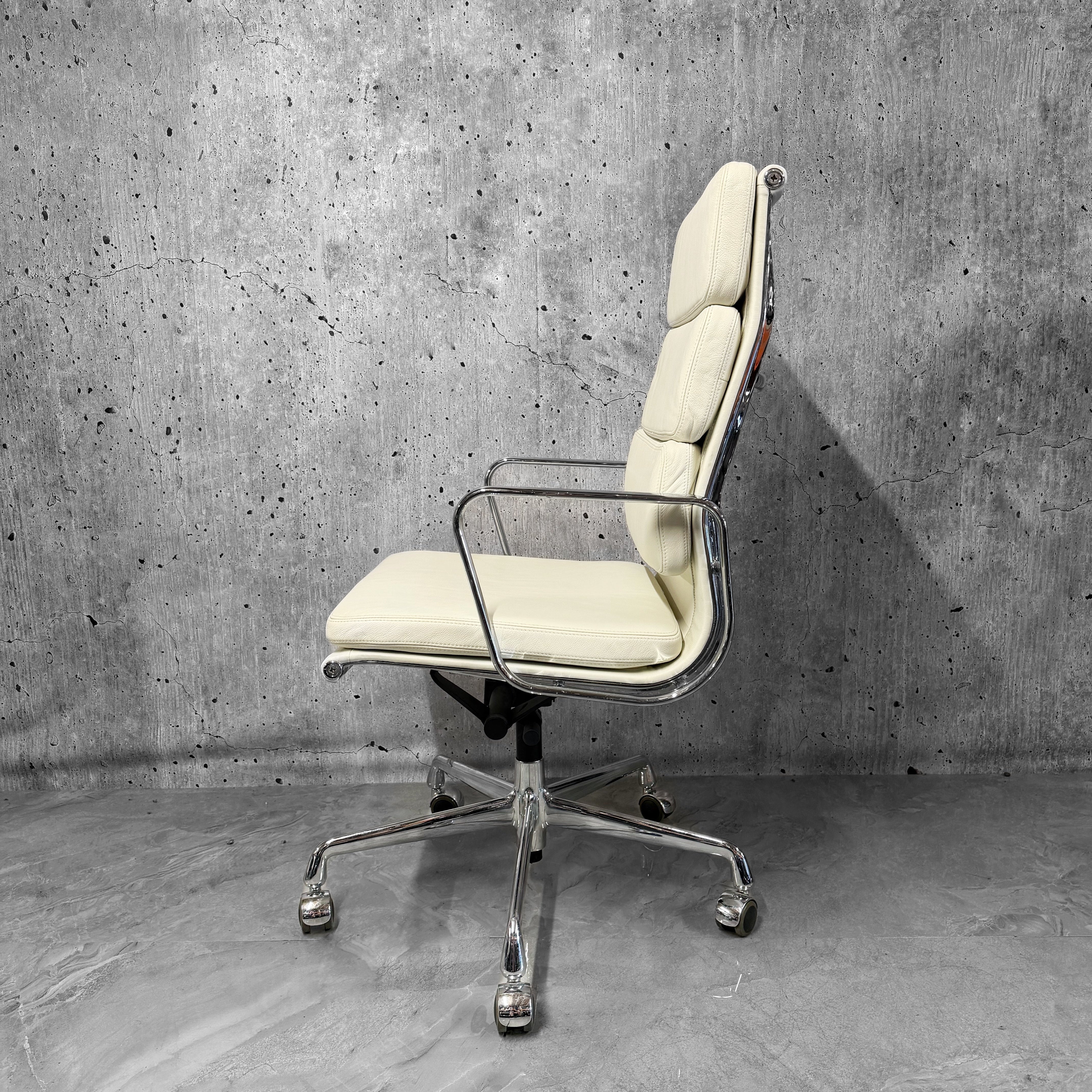 Vitra Eames EA219 Leather Highback Softpad Office Chair Refurbished Cream