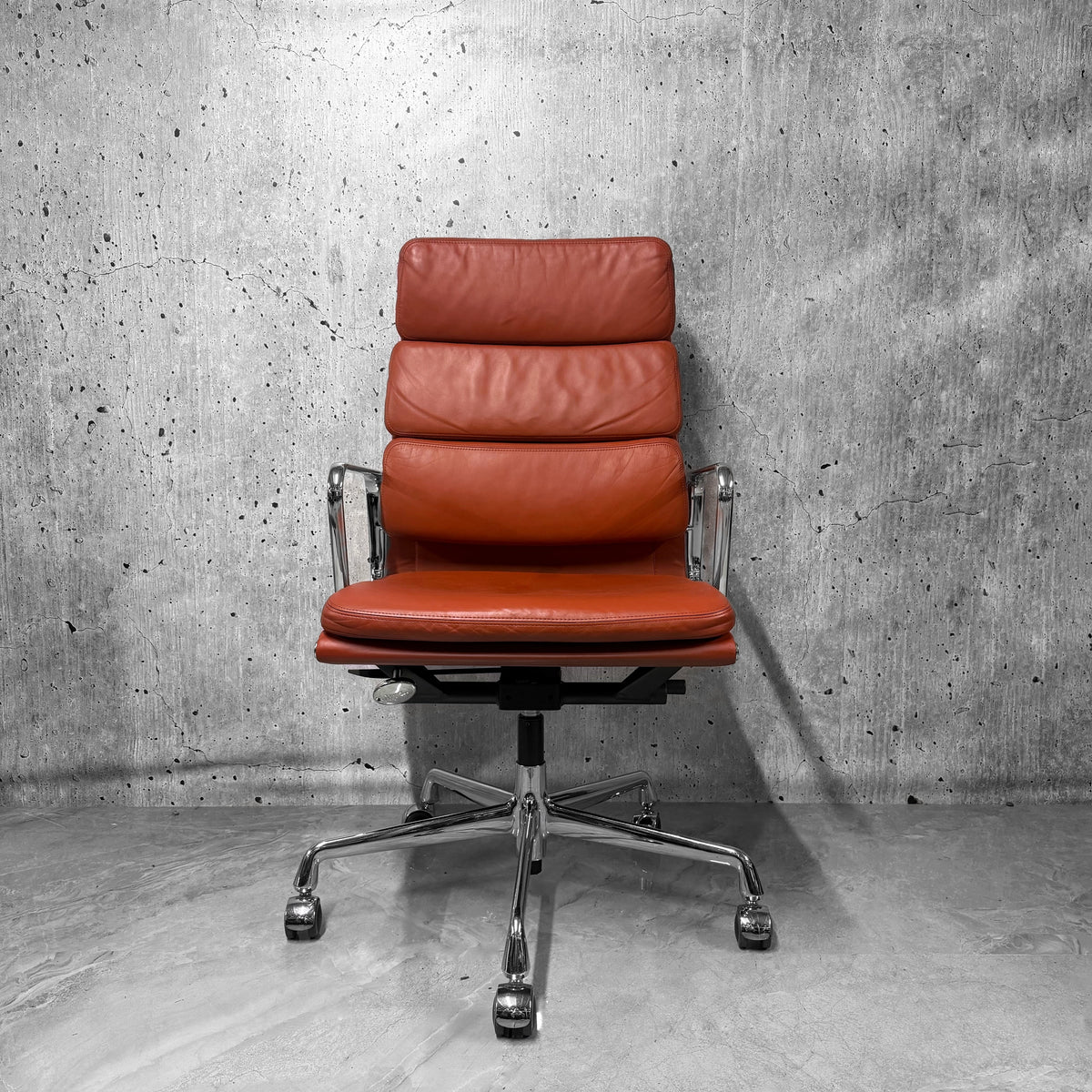 Vitra Eames EA219 Leather Highback Softpad Office Chair Refurbished cognac