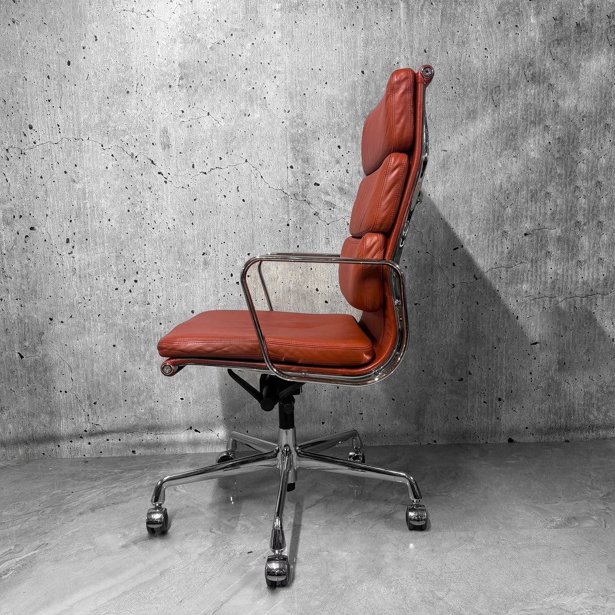 Vitra Eames EA219 Leather Highback Softpad Office Chair Refurbished cognac