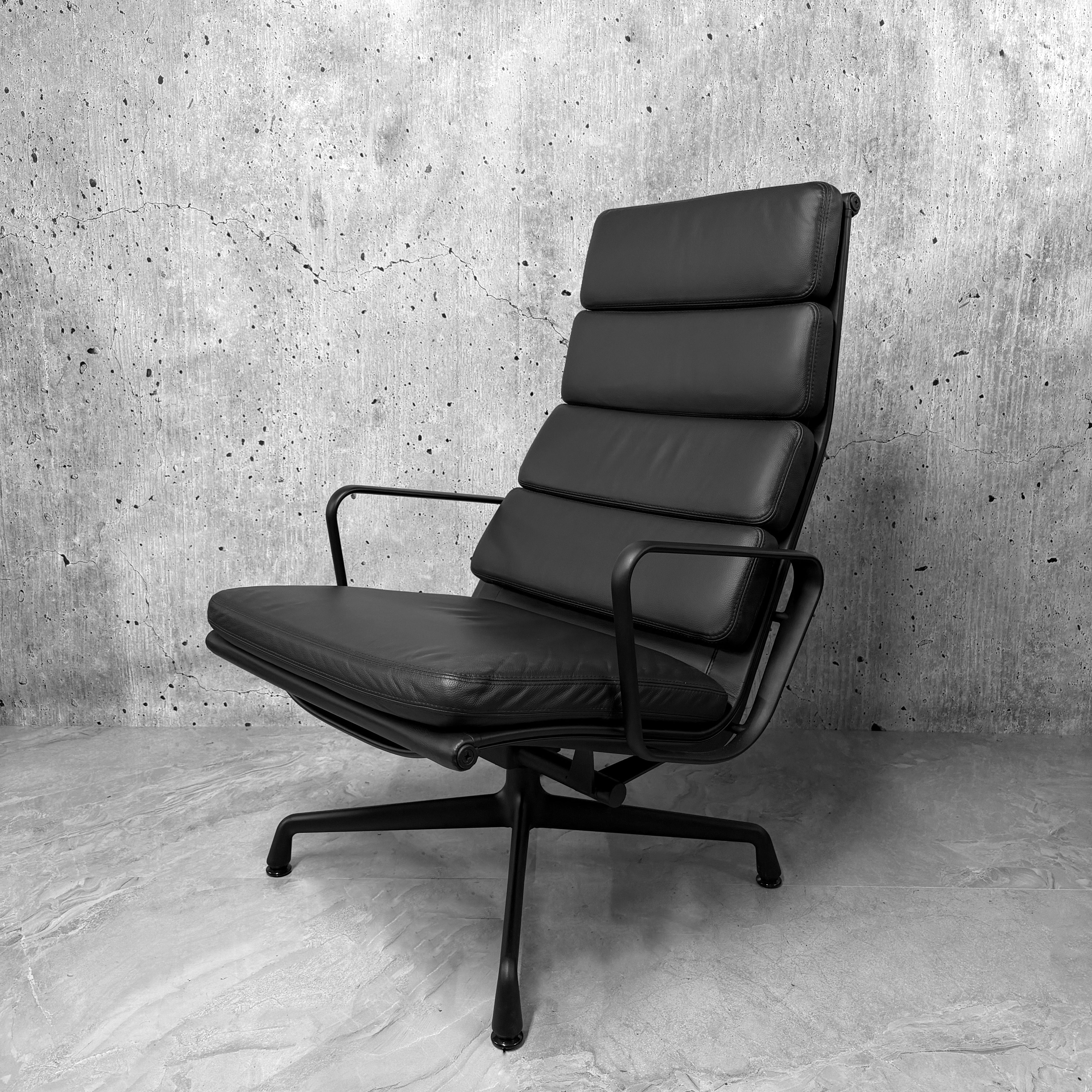 Vitra Eames EA222 Lounge Chair Black Leather 2025 New Condition