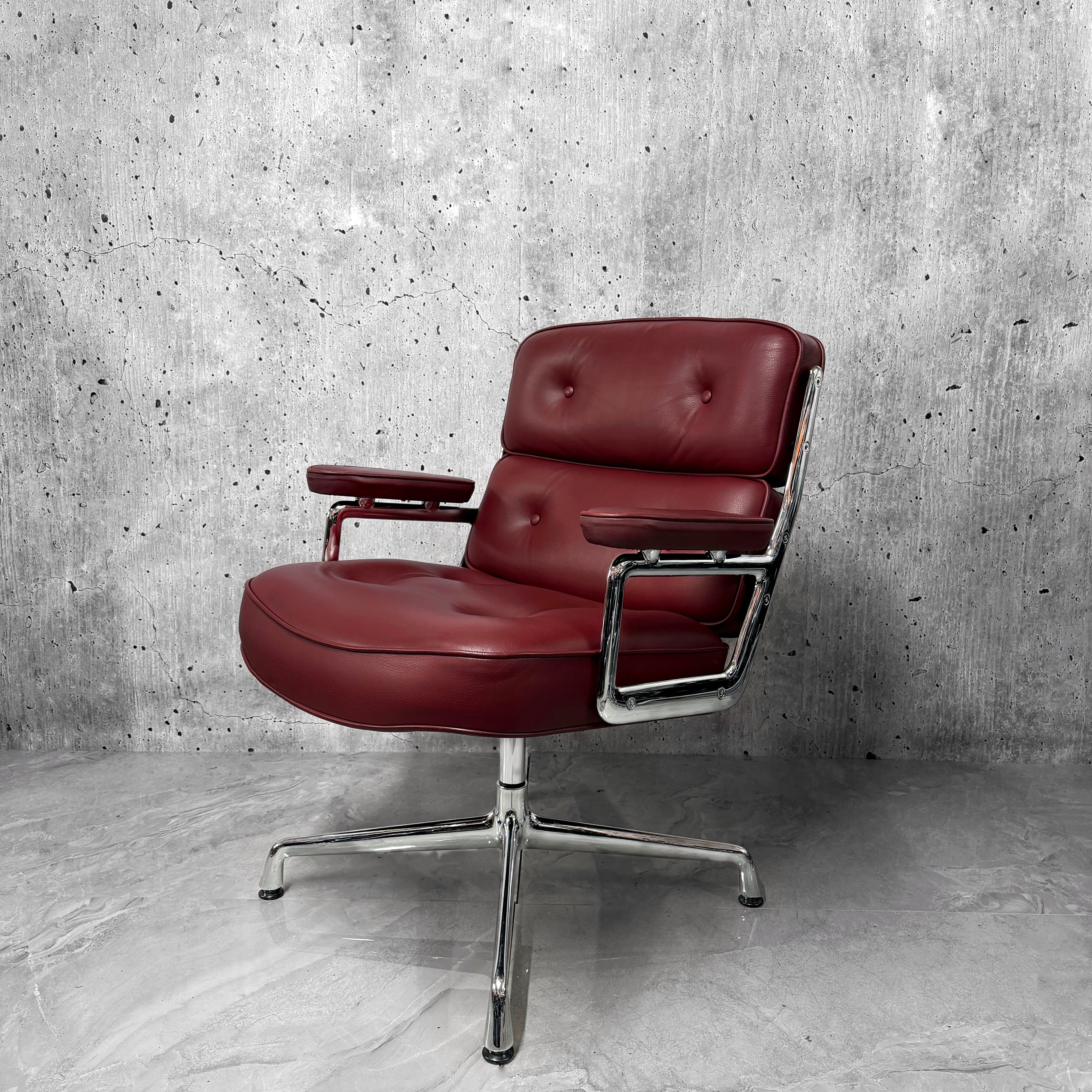 Vitra Eames ES108 Lifetime Lobby Chair Bordeaux Leather Chrome PreLoved