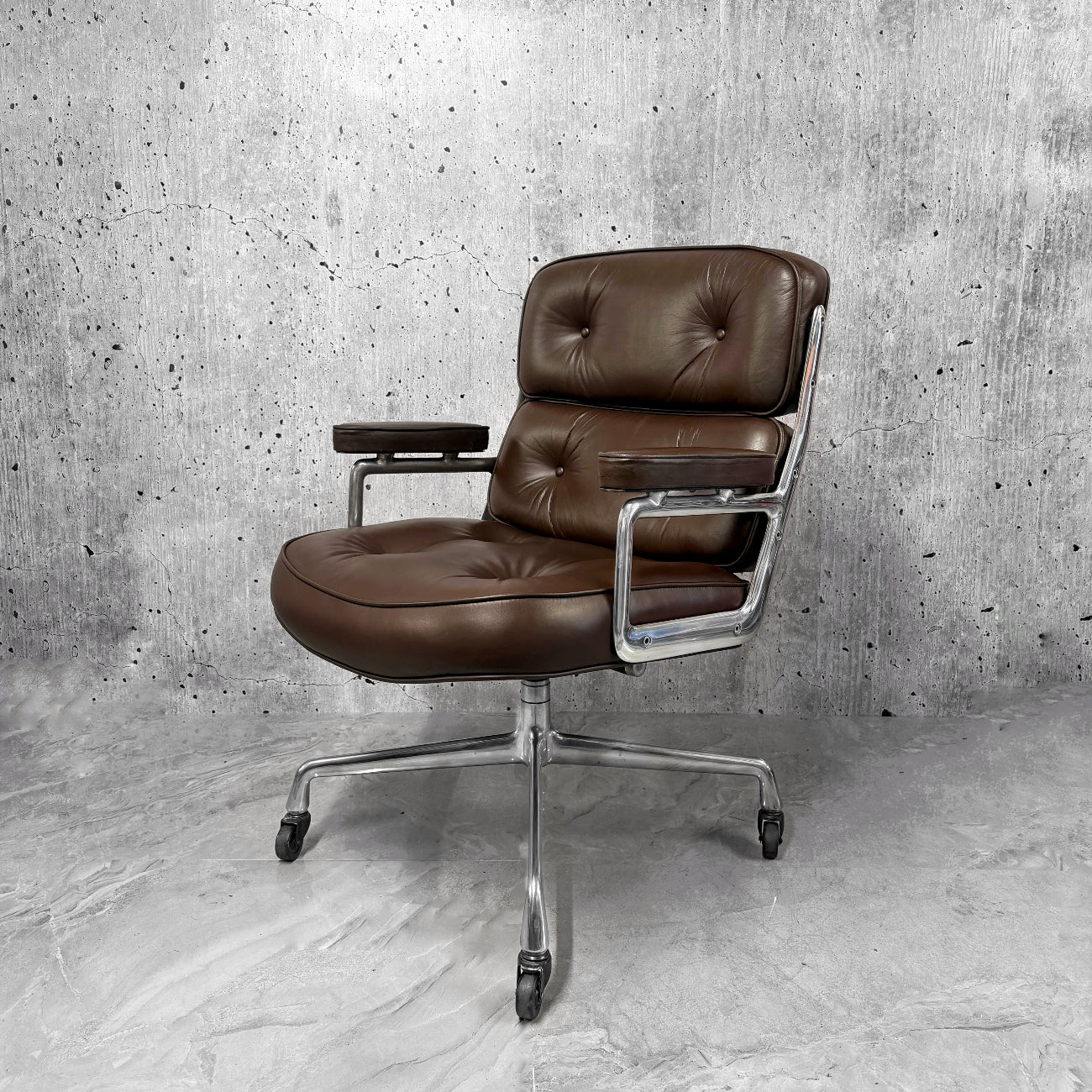 Herman Miller Eames Vintage Lifetime Lobby Chair Circa 1970s Refurbished