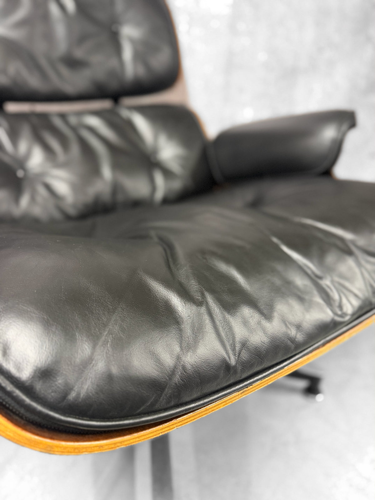 Herman Miller Eames 670 Lounge Chair Rosewood Vintage