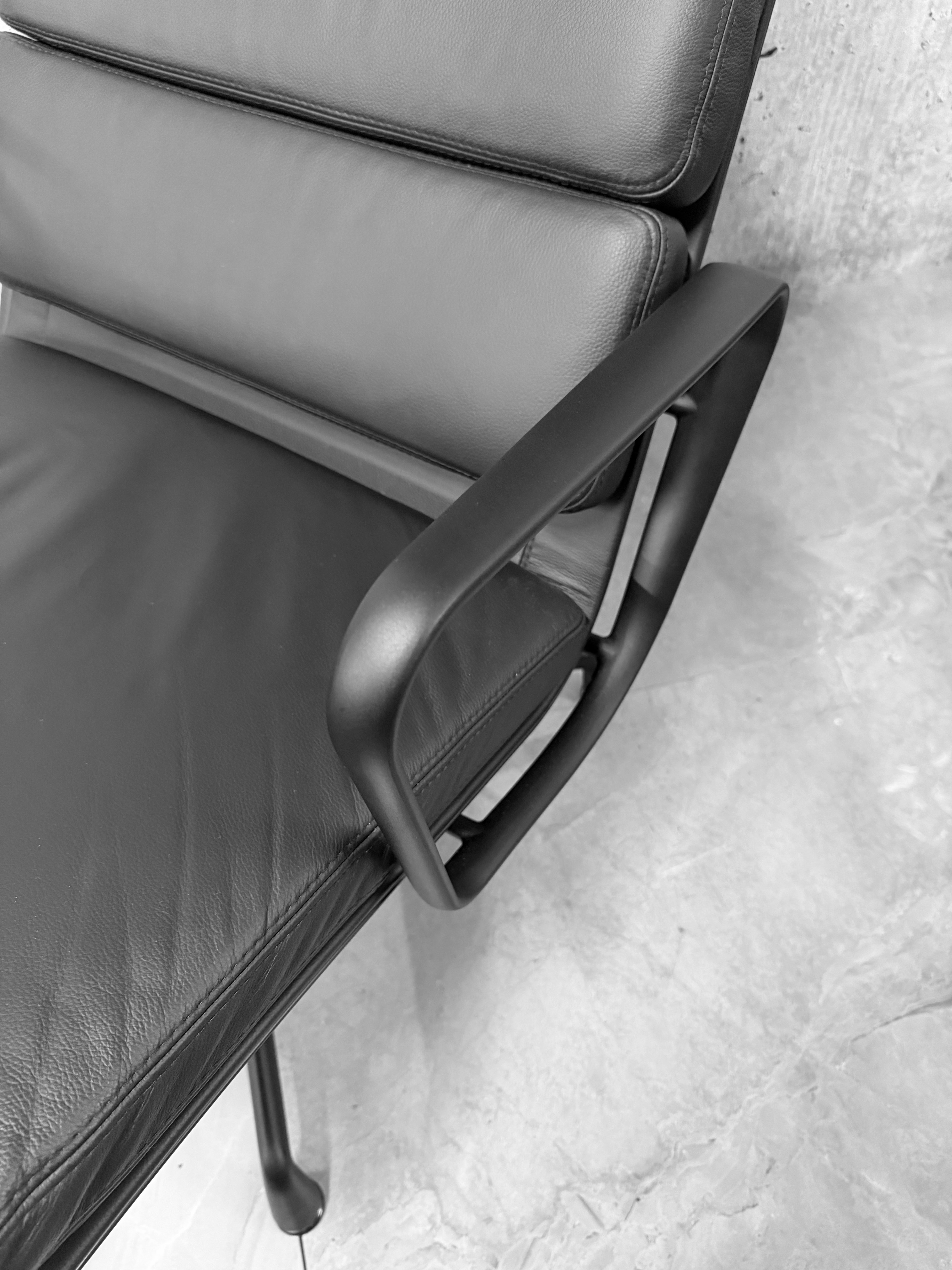 Vitra Eames EA222 Lounge Chair Black Leather 2025 New Condition