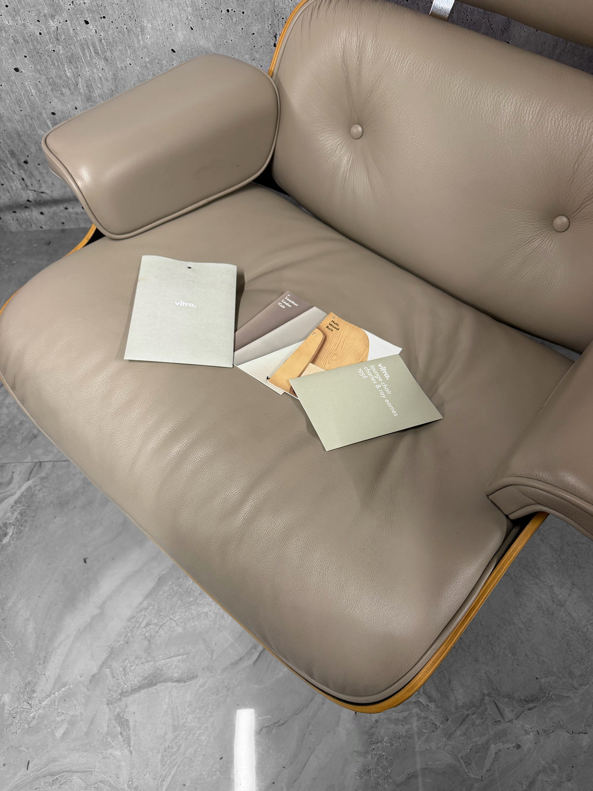 Vitra Eames 670 Lounge Chair American Cherry Sand Leather Preowned