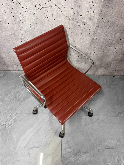 Vitra Eames EA117 Leather Ribbed Lowback Office Chair Refurbished
