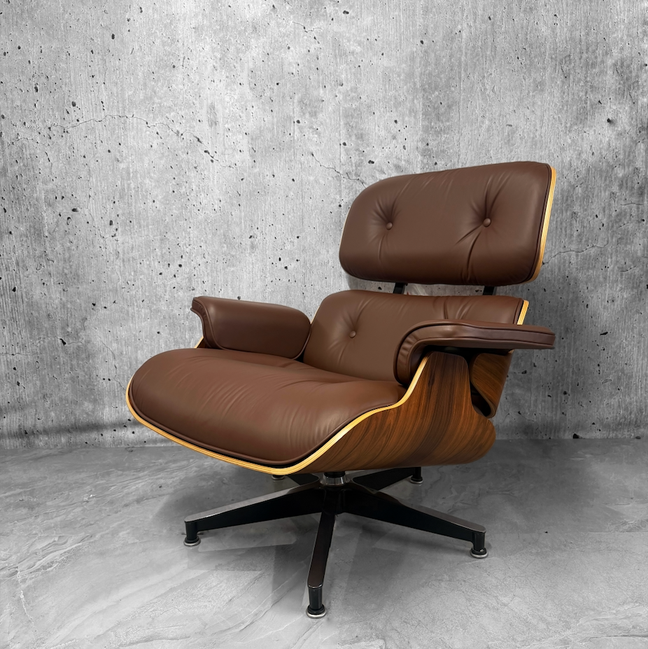 Herman Miller Eames 670 Lounge Chair & Ottoman Santos Palisander Brown Unused