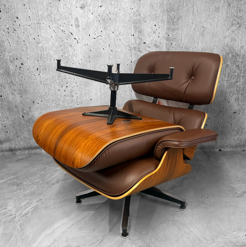 Herman Miller Eames 670 Lounge Chair & Ottoman Santos Palisander Brown Unused