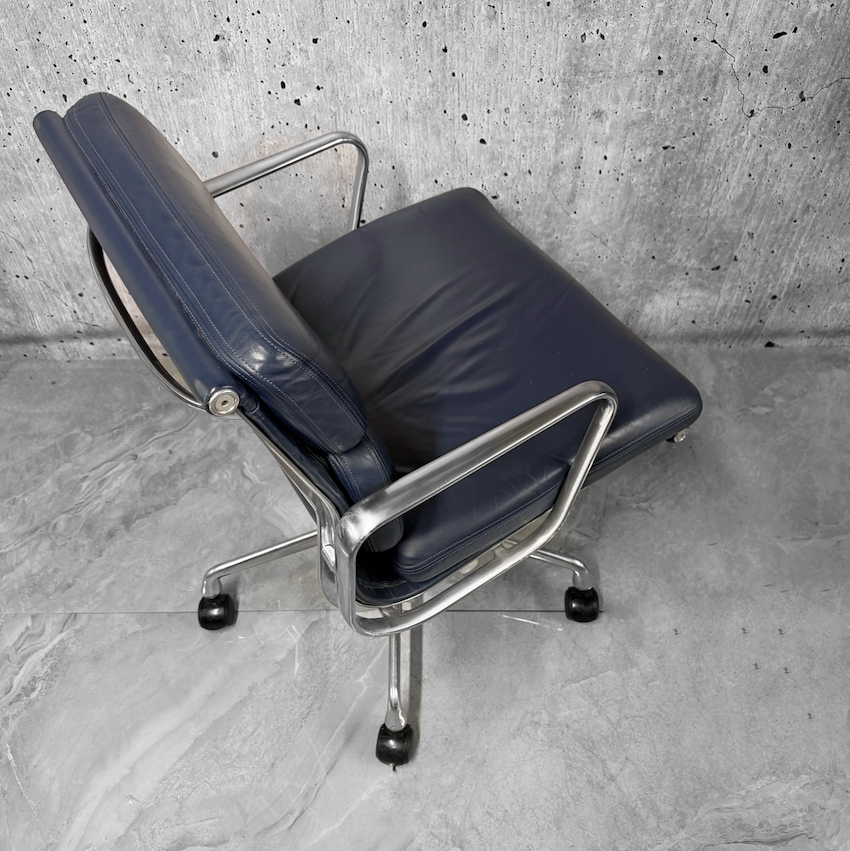 Herman Miller Eames USA EA435 Softpad Leather Office Chair Refurbished