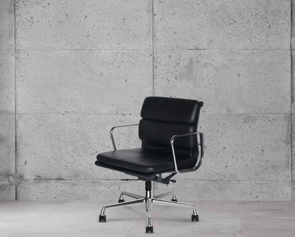Vitra Eames EA217 Softpad Lowback Office Chair