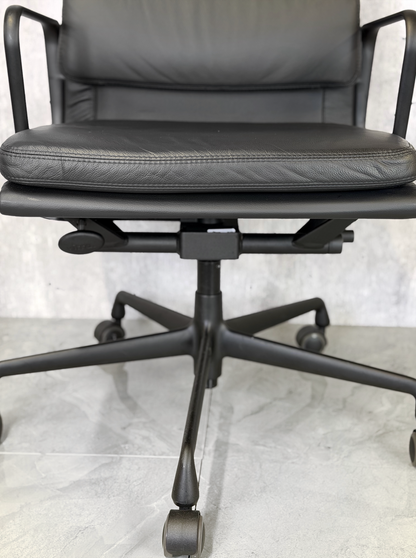 Vitra Eames EA219 Leather Highback Softpad Black Frame