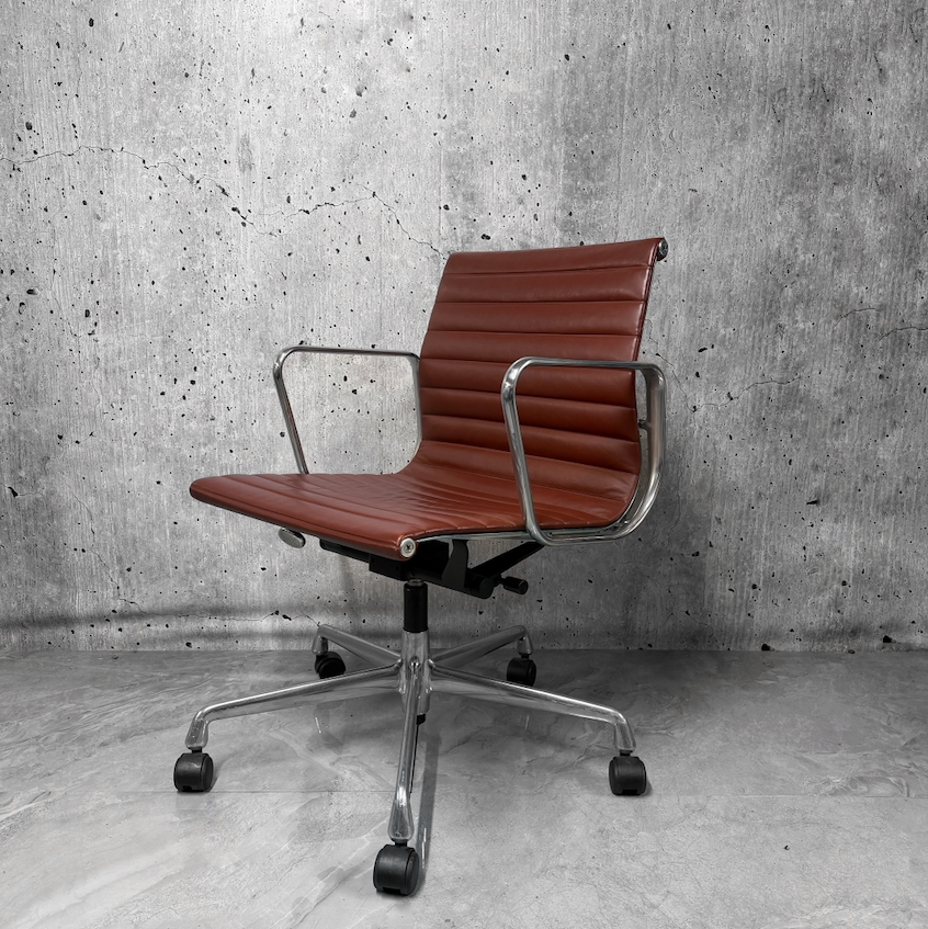 Vitra Eames EA117 Leather Ribbed Lowback Office Chair Refurbished