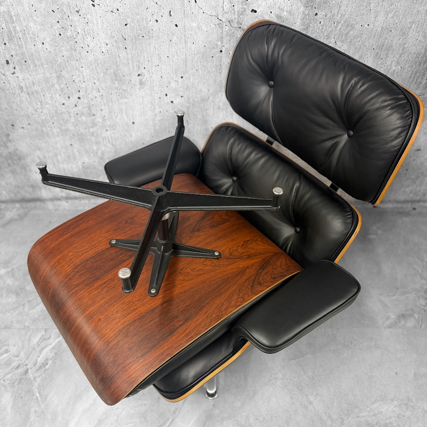 Vintage 1969 Herman Miller Eames 670 Lounge Chair & Ottoman Brazilian Rosewood