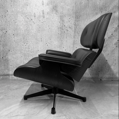 Vitra Eames 670 Lounge Chair & Ottoman Black Chestnut Black Leather Preloved