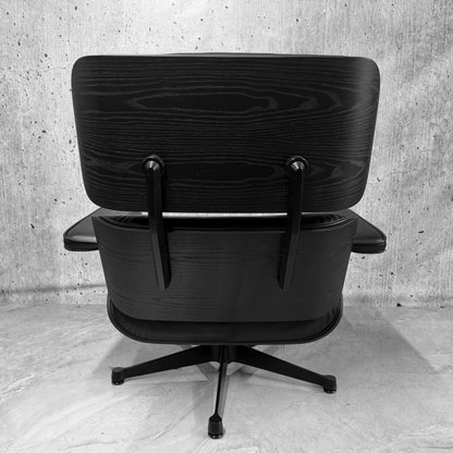 Vitra Eames 670 Lounge Chair & Ottoman Black Chestnut Black Leather Preloved