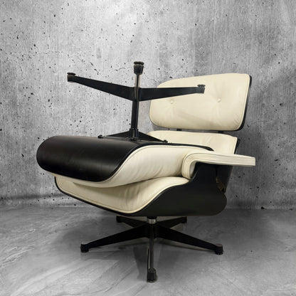 Vitra Eames 670 Lounge Chair & Ottoman Black Chesntut Snow Leather Preloved 