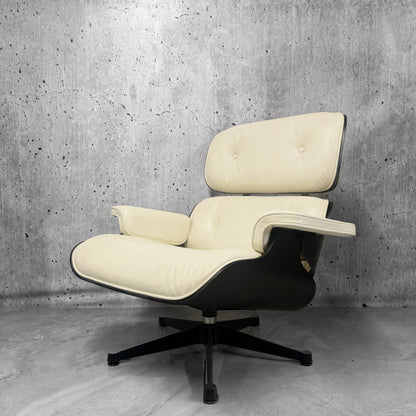 Vitra Eames 670 Lounge Chair & Ottoman Black Chestnut Snow Leather Preloved