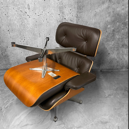 Vitra Eames 670 Lounge Chair & Ottoman Brown Walnut Chrome Preloved