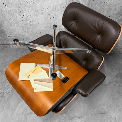 Vitra Eames 670 Lounge Chair & Ottoman Brown Walnut Chrome Preloved