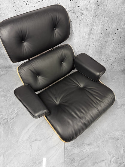 Vitra Eames 670 Lounge Chair & Ottoman Santos Palisander Black Unused