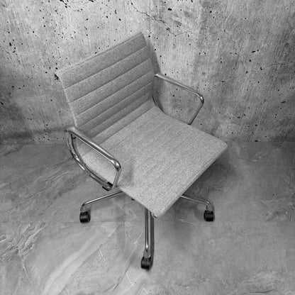 Vitra Eames EA117 Fabric Ribbed Lowback Office Chair New Condition