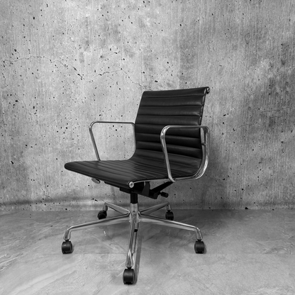 Vitra Eames EA117 Leather Ribbed Lowback Office Chair Refurbished 10