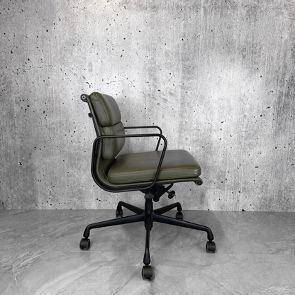 Vitra Eames EA217 Khaki Leather Softpad Black Frame
