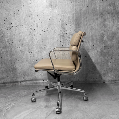 Vitra Eames EA217 Leather Softpad Lowback Office Chair Refurbished cream