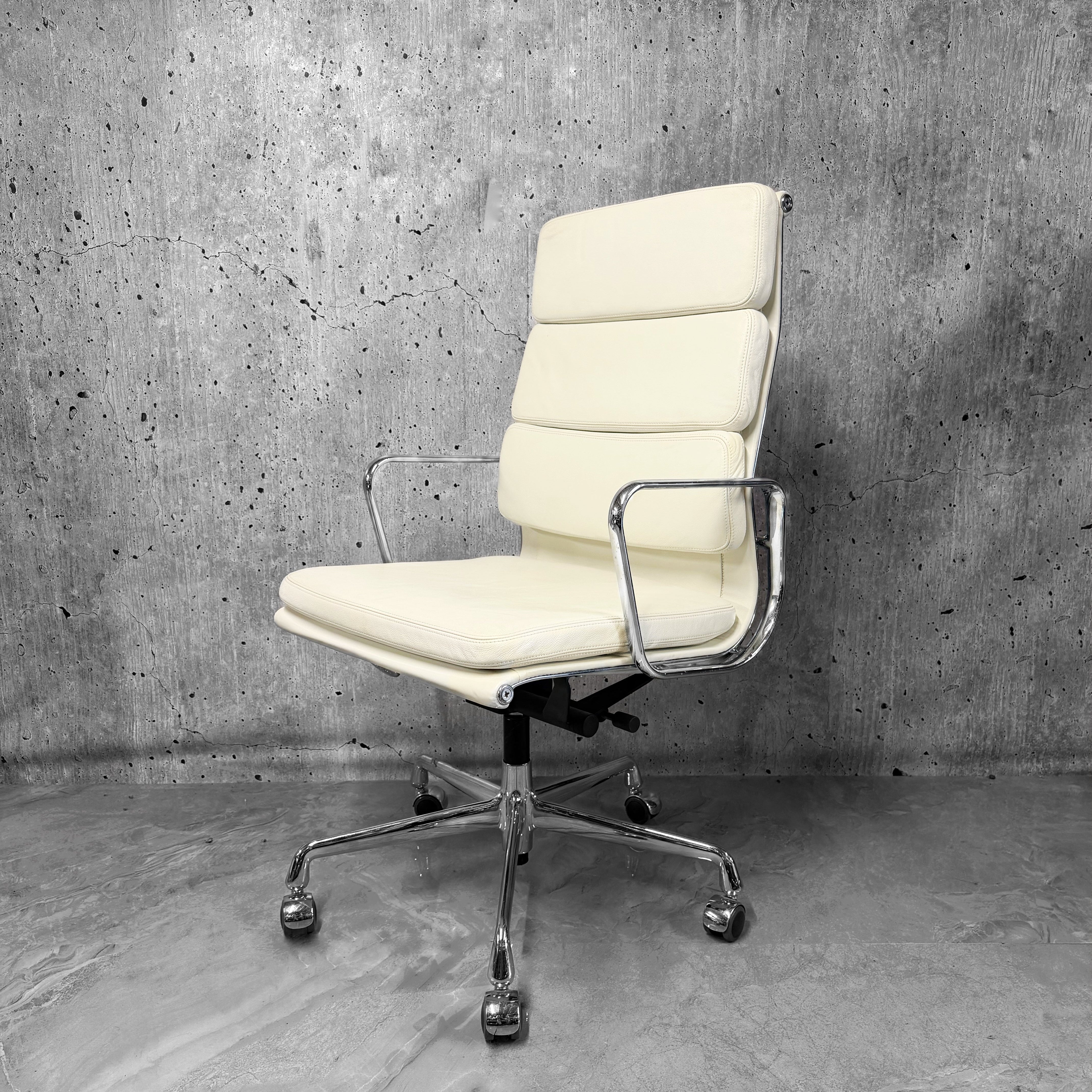 Vitra Eames EA219 Leather Highback Softpad Office Chair Refurbished Cream