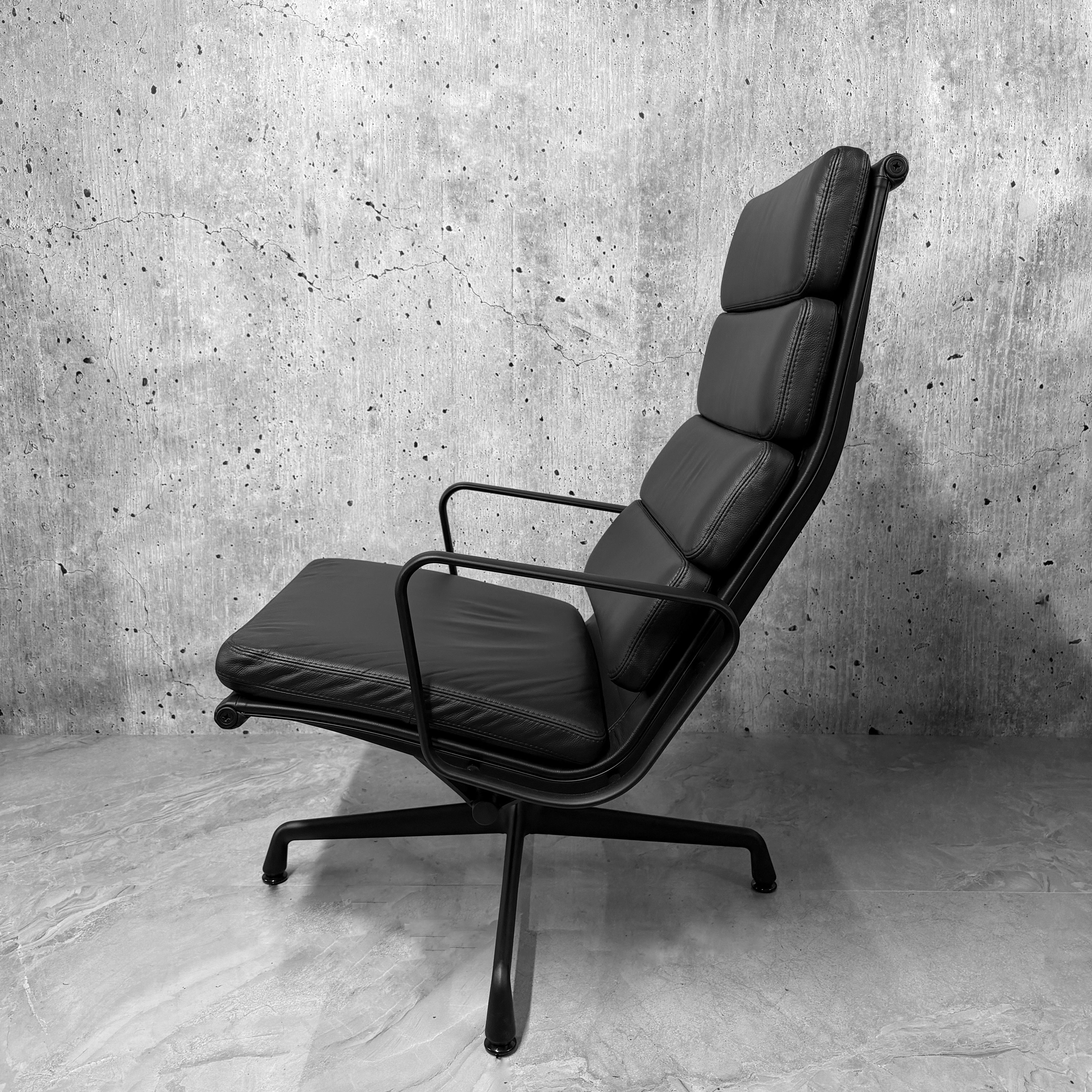 Vitra Eames EA222 Lounge Chair Black Leather 2025 New Condition