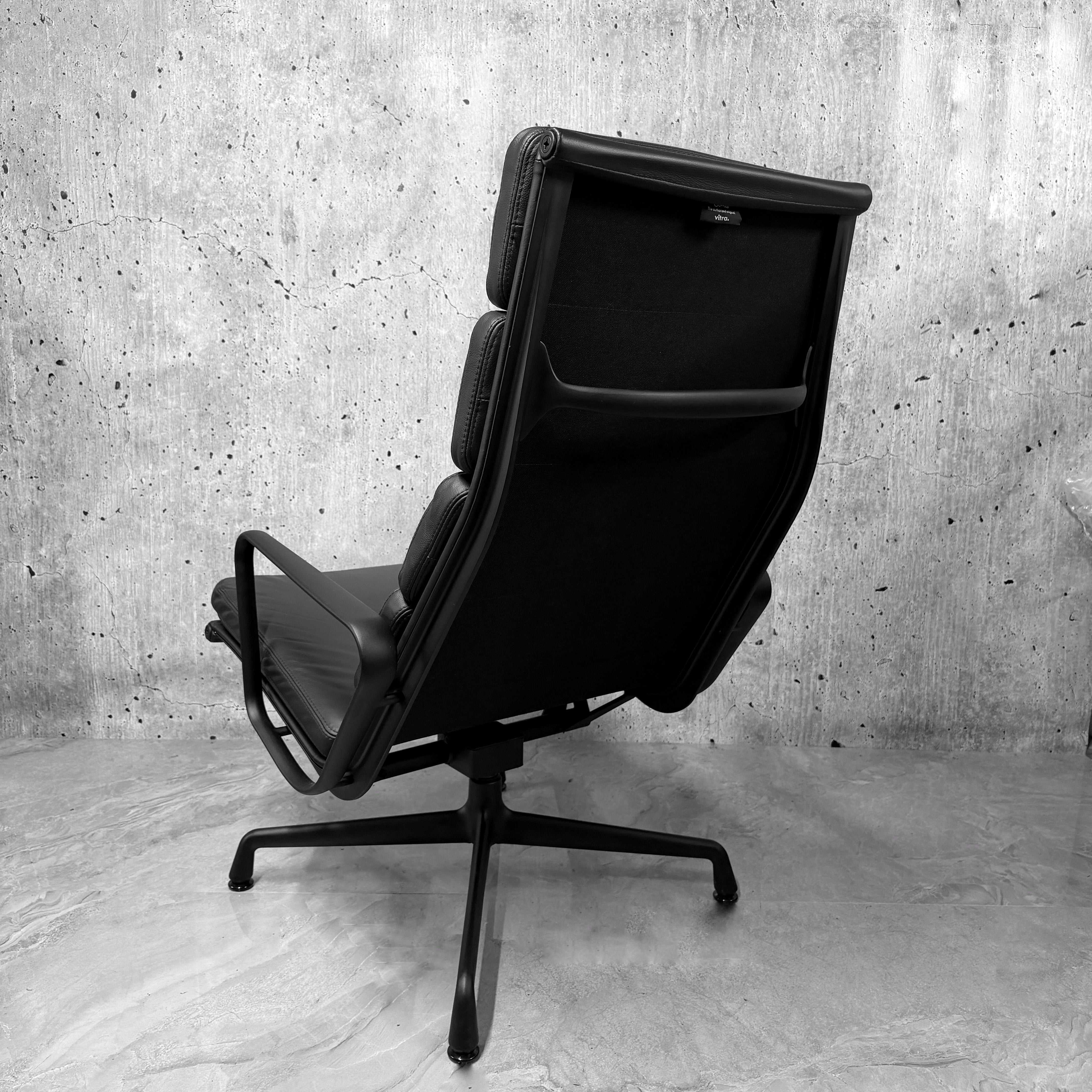 Vitra Eames EA222 Lounge Chair Black Leather 2025 New Condition