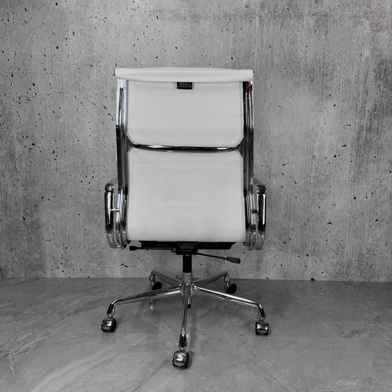 White_Leather_Vitra_Eames_EA219_Chrome_Office_Chair