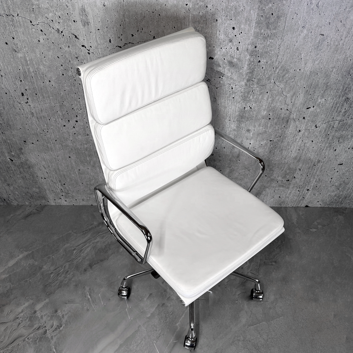 White_Leather_Vitra_Eames_EA219_Chrome_Office_Chair